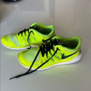 Nike FREE women Neon Green Athletic Shoes
